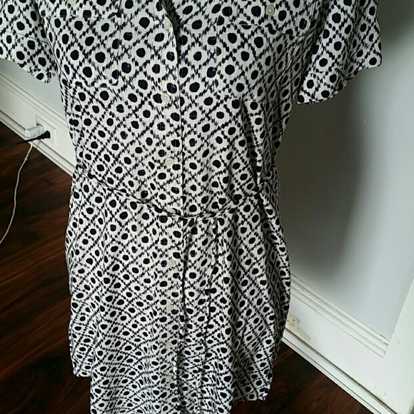 Front bottoms dress - Picture 3 of 4